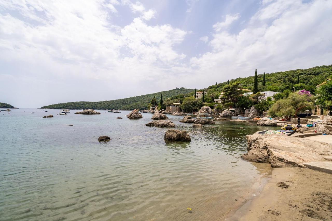 Hidden Gem Apartment Молунат Экстерьер фото