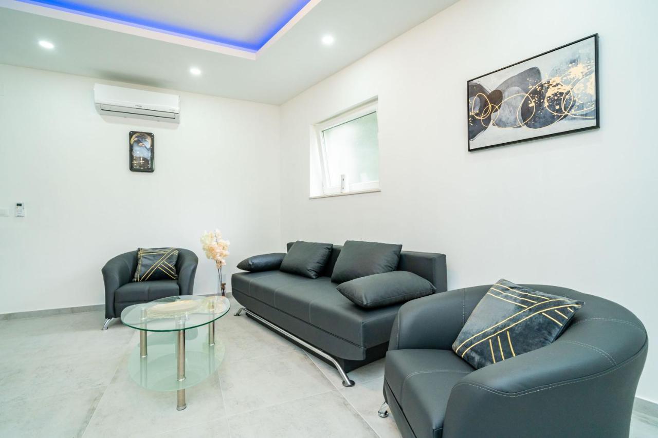 Hidden Gem Apartment Молунат Экстерьер фото
