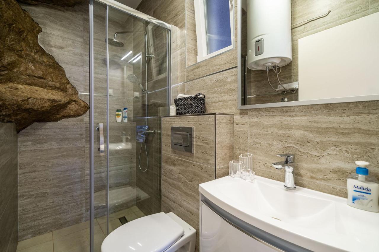 Hidden Gem Apartment Молунат Экстерьер фото